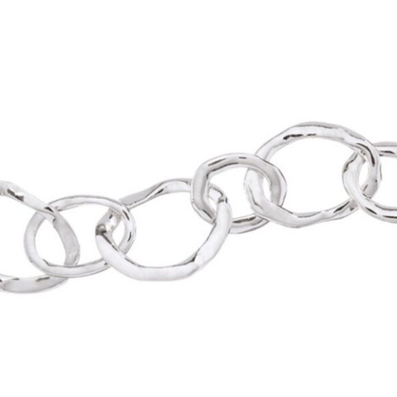 Chloe + Isabel Bracelet Silver-Tone Hammered Oval Chain Link Toggle Womens - Picture 2 of 6